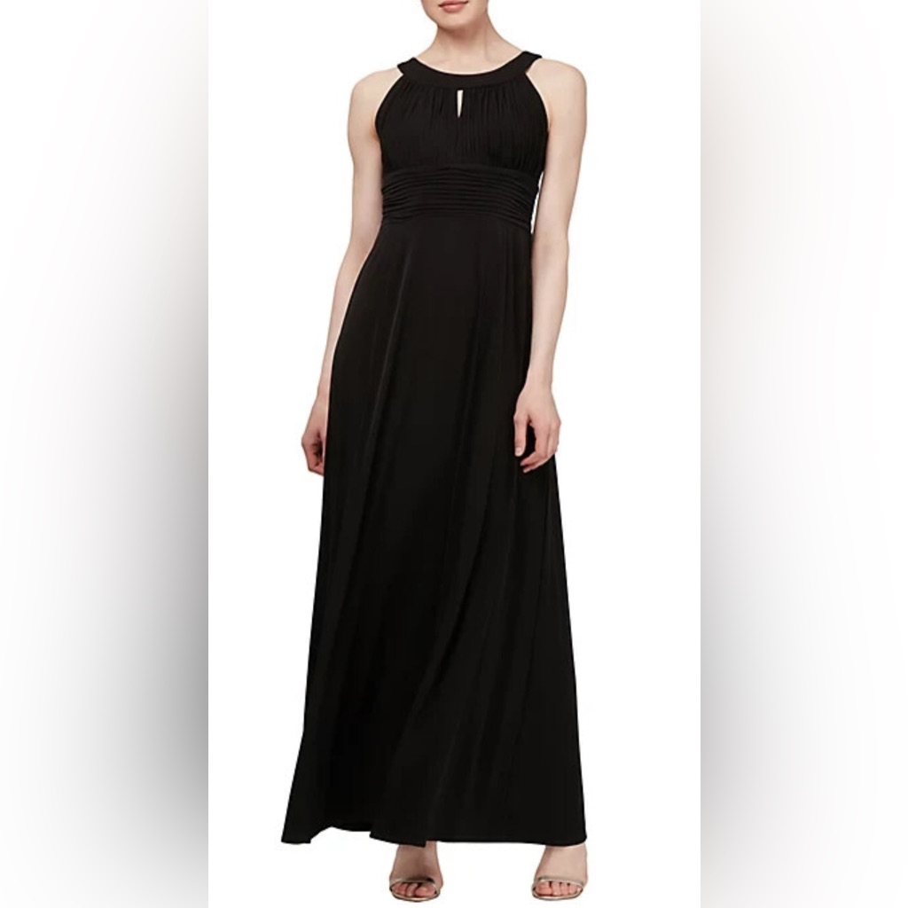 Slny Black Dress